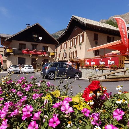 Hotel La Vieille Auberge Vars  Exteriér fotografie